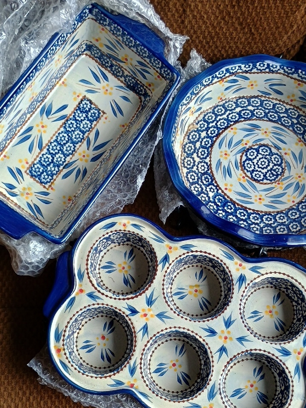 Blue & Yellow Ceramic Bakeware Set. Temp-tations